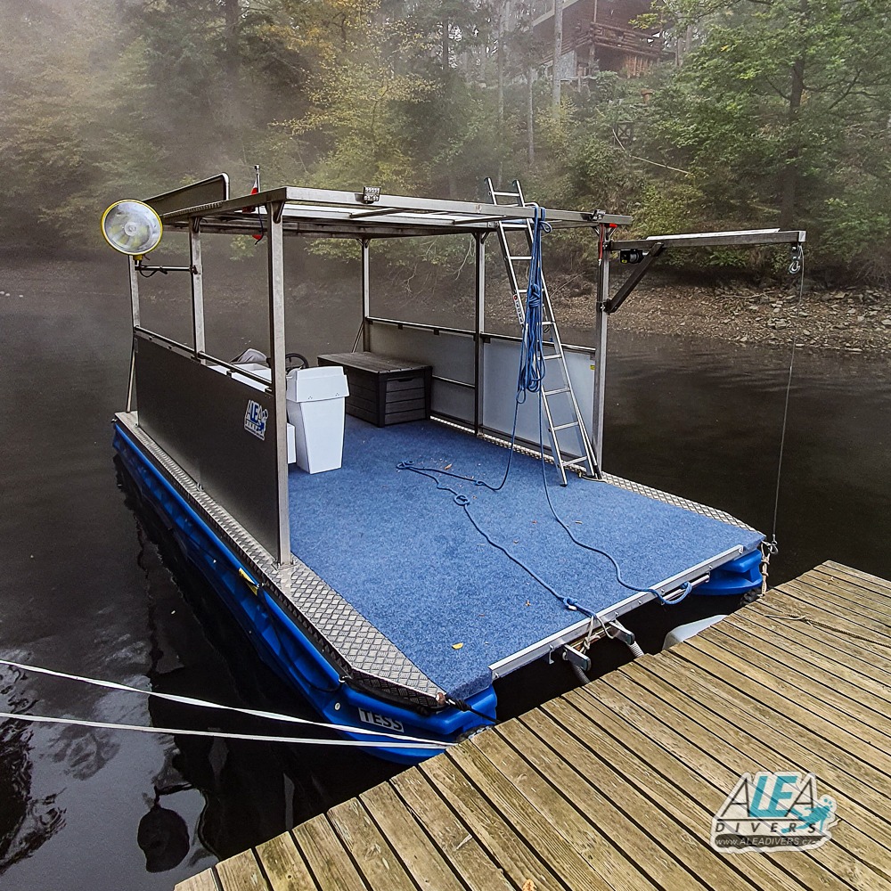 Katamaran Tess ALEA Divers boat